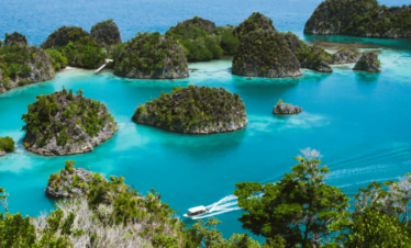 Indonesia's Natural Beauty - A Visual Feast on TravelFly's 7-Day Tour.